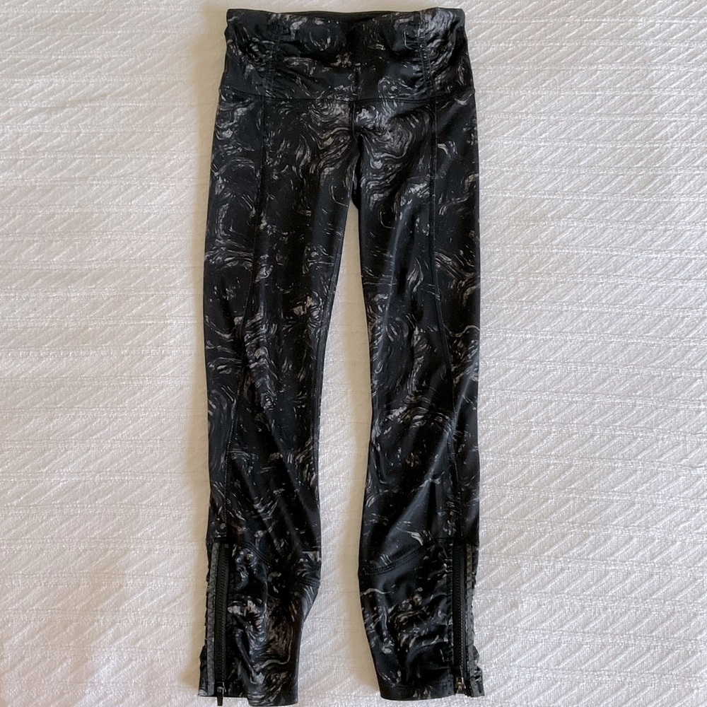 Lululemon cropped leggings
